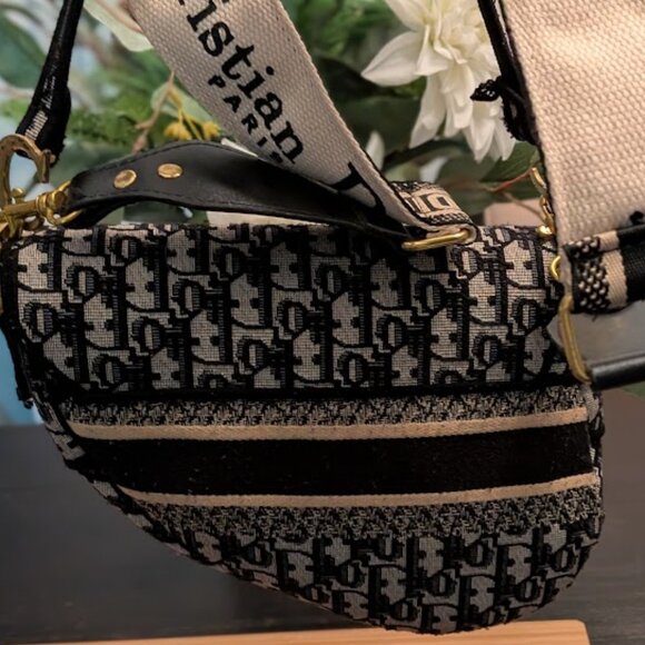 ⬇️PD⬇️DIOR Saddle Bag Oblique Embroidery w/ Dior Strap - Picture 4 of 14